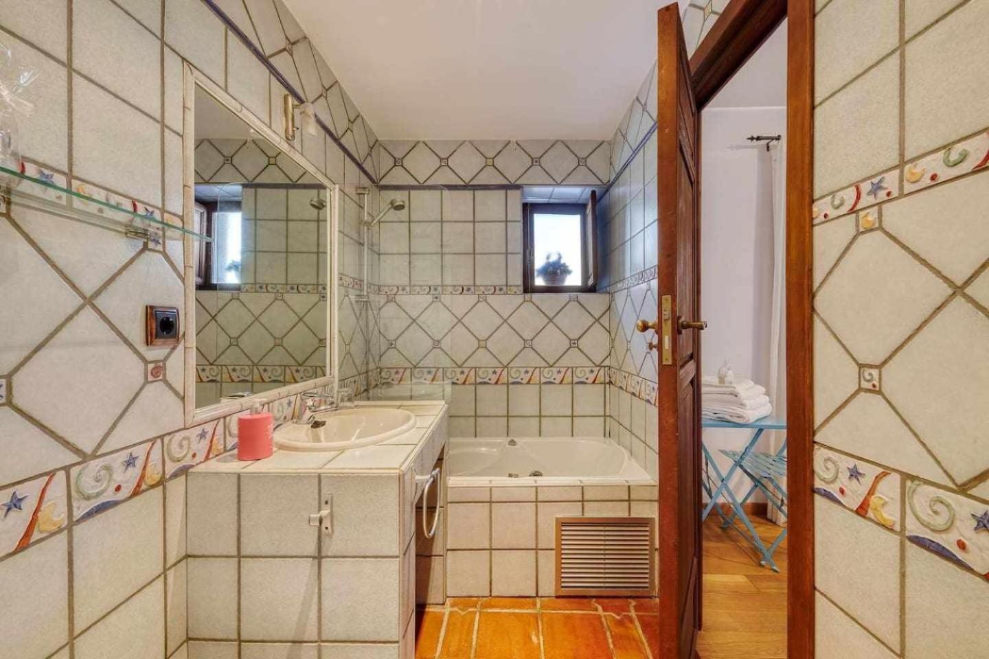 Cuesta Del Reloj Guest House Piedralaves Luaran gambar