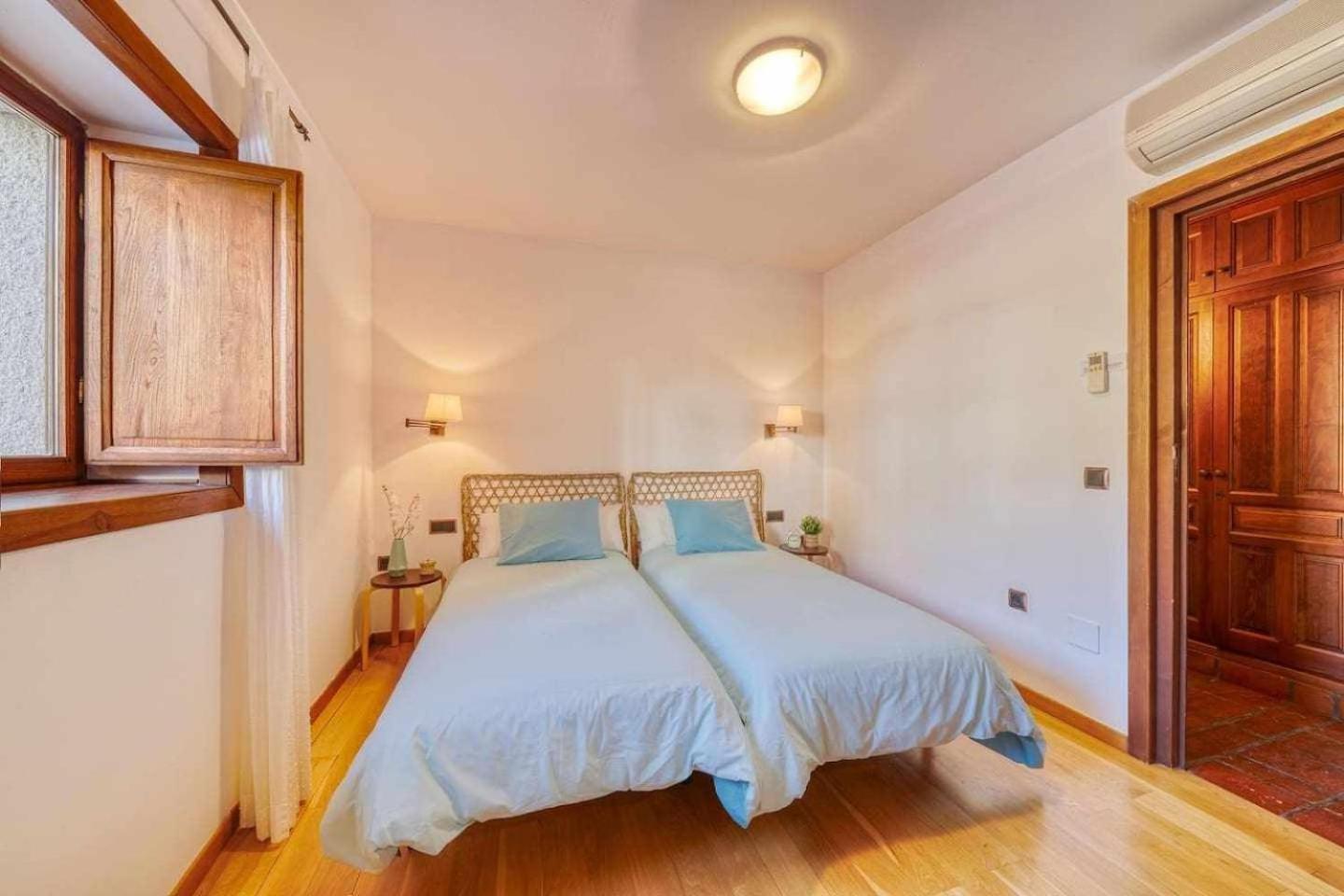 Cuesta Del Reloj Guest House Piedralaves Luaran gambar
