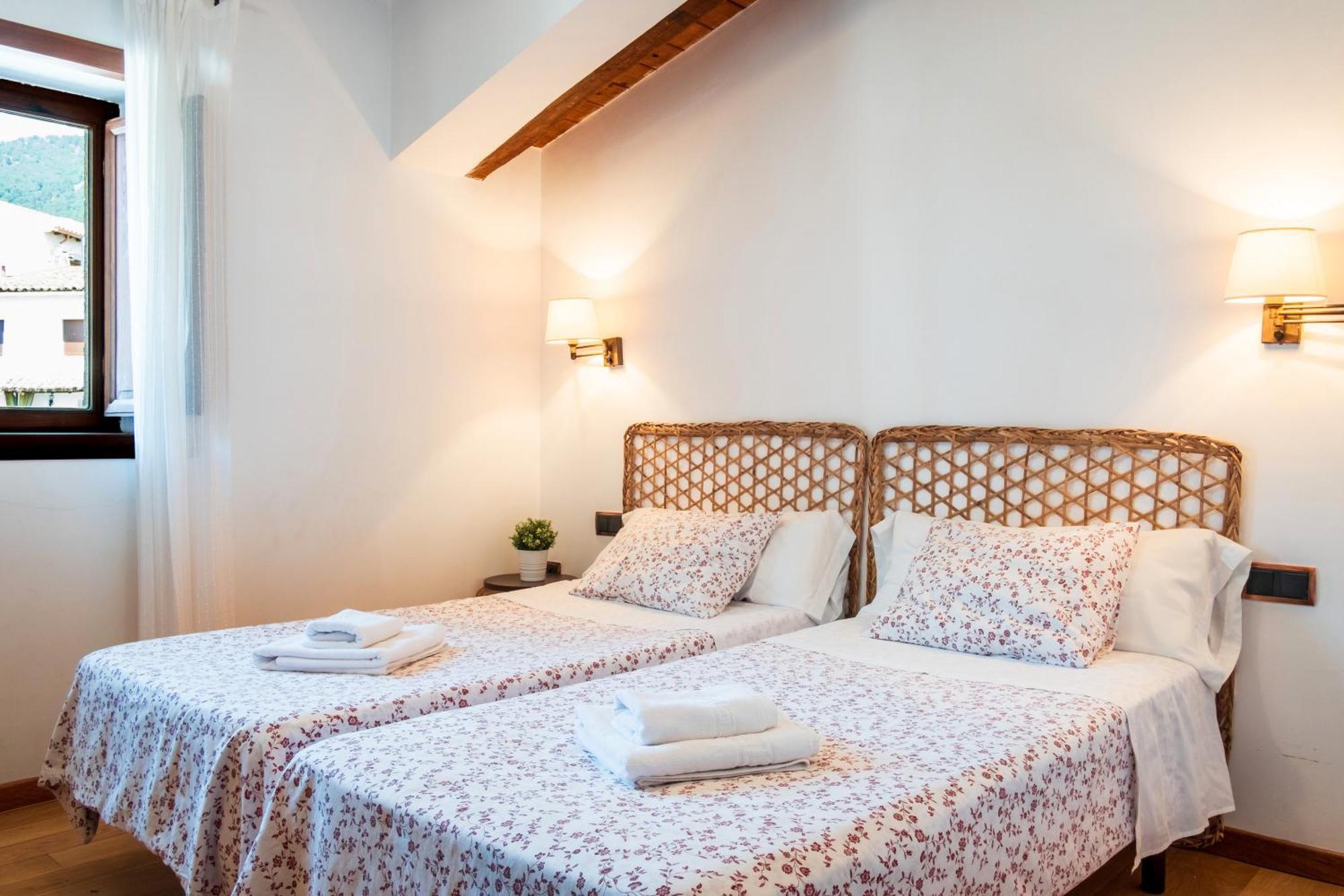 Cuesta Del Reloj Guest House Piedralaves Luaran gambar
