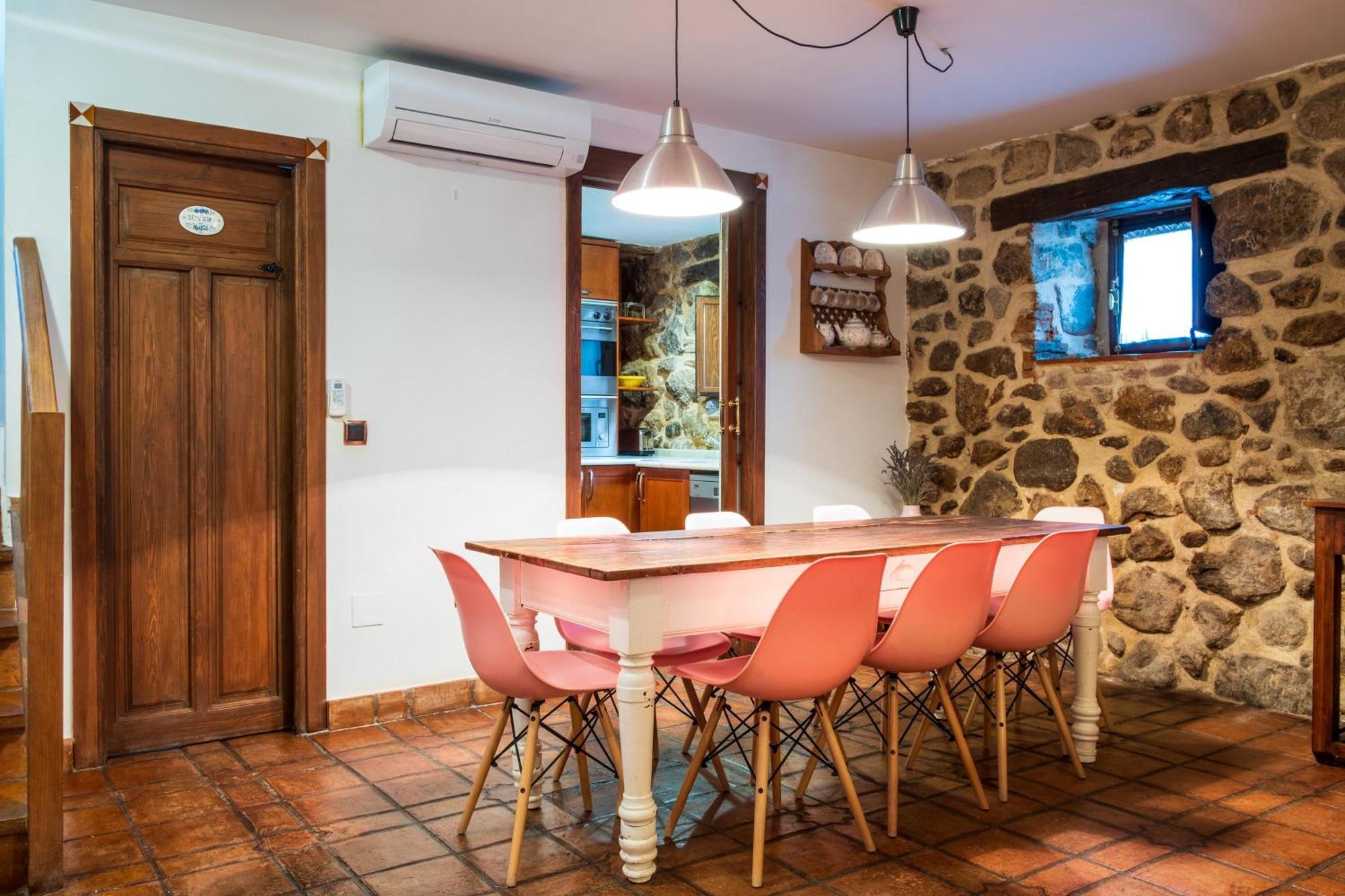 Cuesta Del Reloj Guest House Piedralaves Luaran gambar