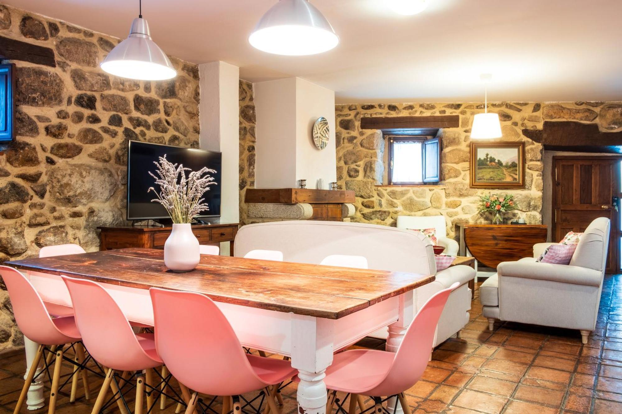 Cuesta Del Reloj Guest House Piedralaves Luaran gambar